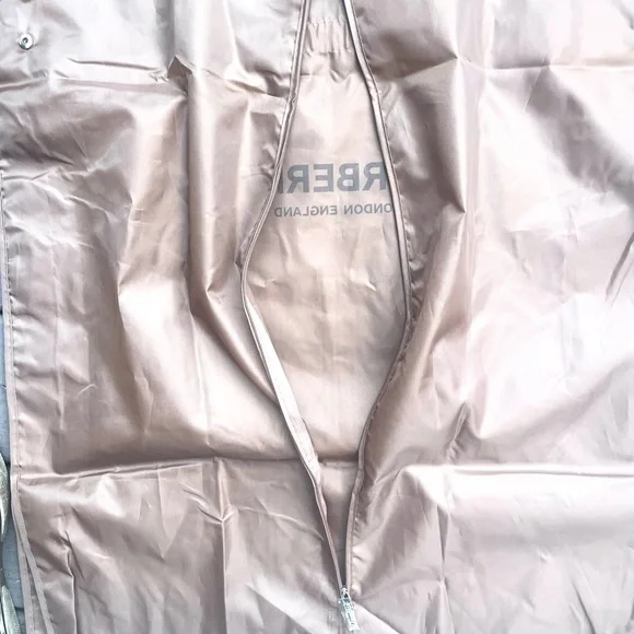 Authentic Burberry Khaki Garment Bag Never Used - Picture 5 of 8